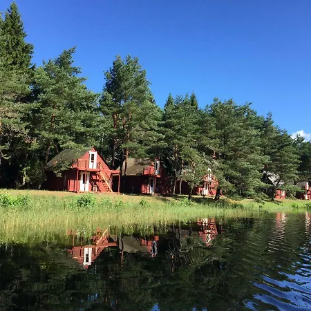 Forell Farm stay Pidula
